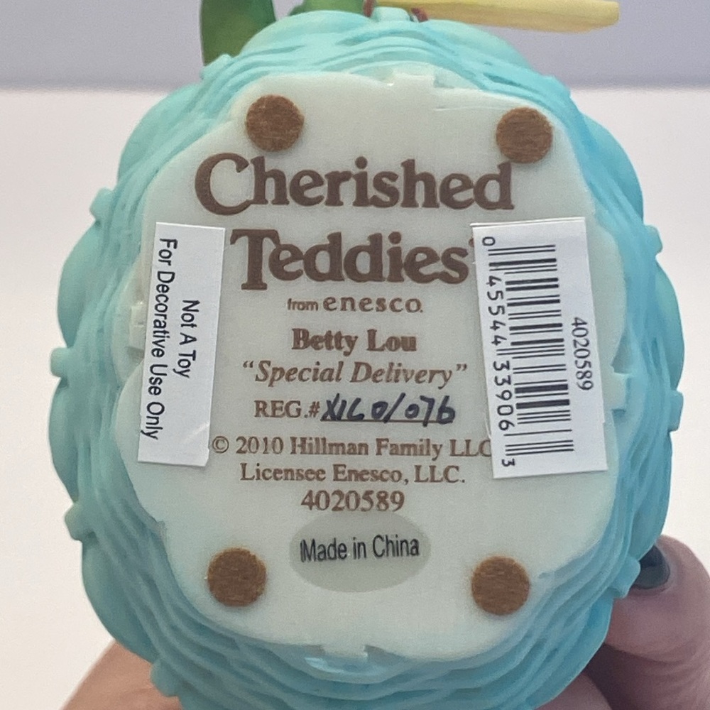NEW! Cherished Teddies, Betty Lou, Special Delivery - Picture 9 of 16